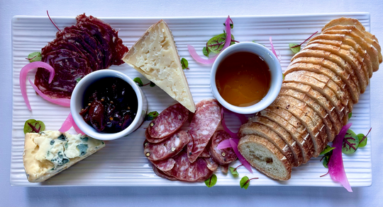 Mixed Cheese & Charcuterie Platter